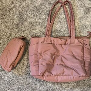 Puffer tote + cosmetic bag